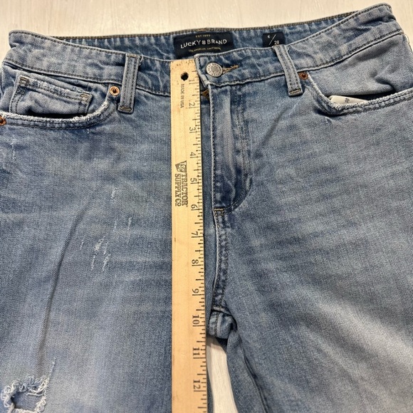 Lucky Brand Sienna Slim Boyfriend Jeans Size 6 / 28 Distressed Mid Rise Stretch - Picture 5 of 10